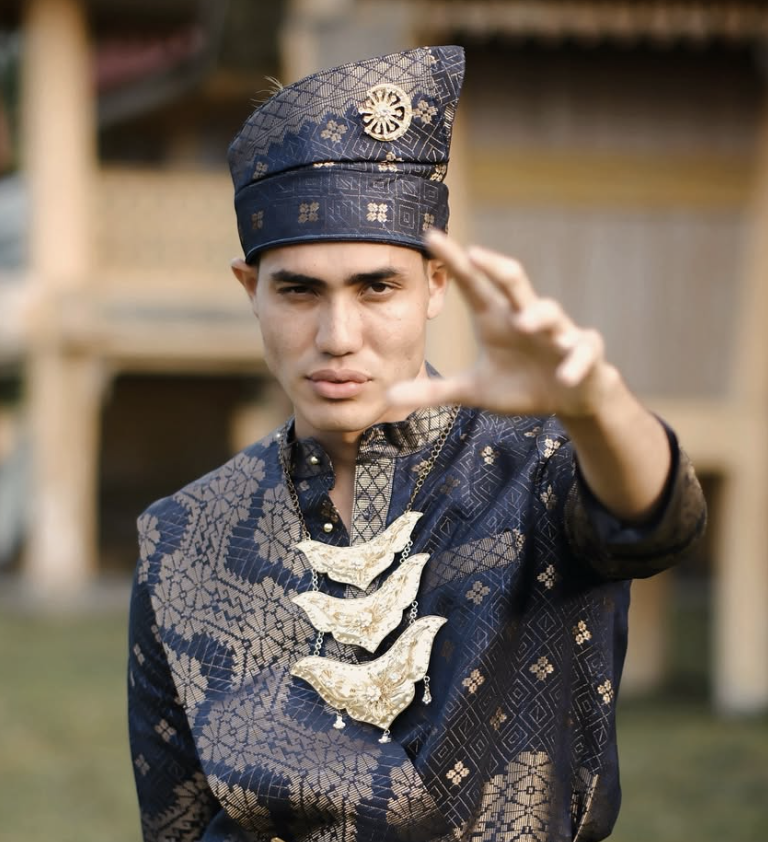 aisar khaledd